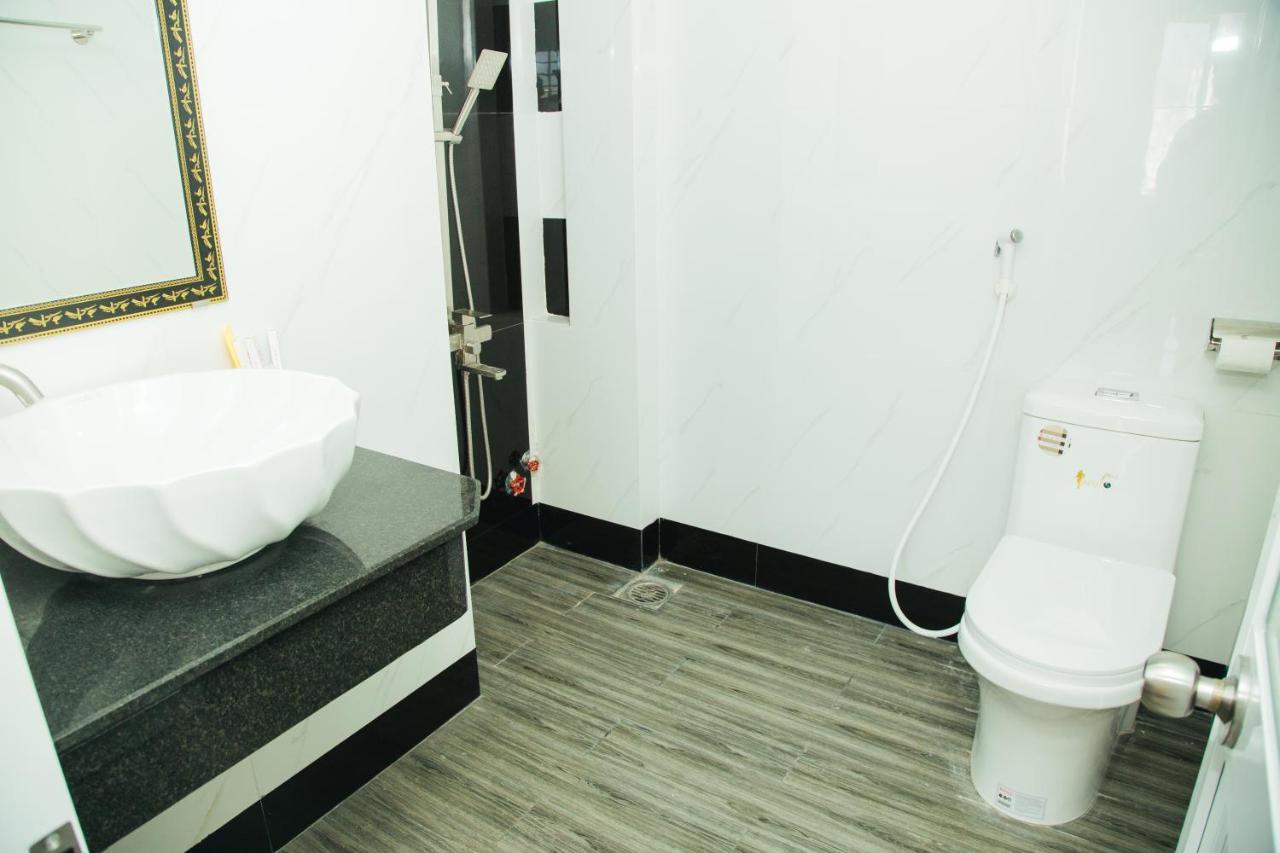 Ngoc Huong Hostel & Apartments Quy Nhon Exteriör bild