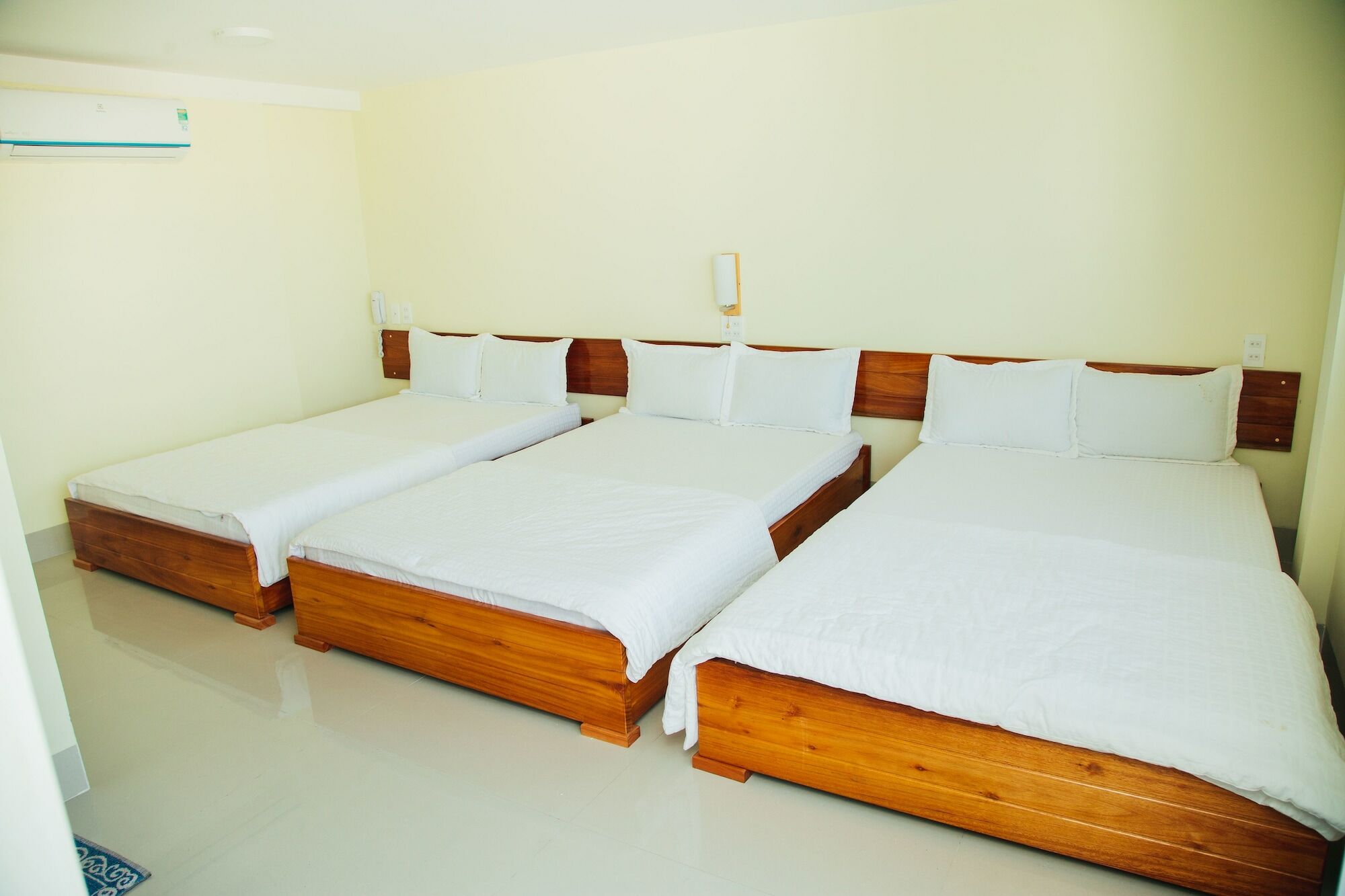 Ngoc Huong Hostel & Apartments Quy Nhon Exteriör bild